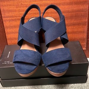 Navy blue wedges